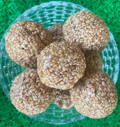 Nuvvula Laddu (Sesame Laddu / Til Laddu) (1kg)